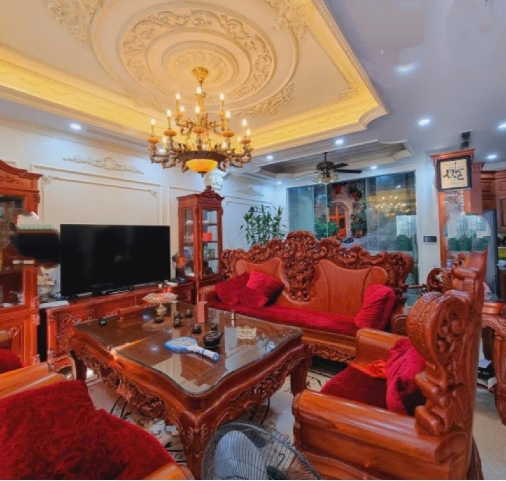 Bán nhà Thi Sách - diện tích 162m2 11 tầng - Khu vực VIP, giao thông thuận tiện - giá 100 tỷ