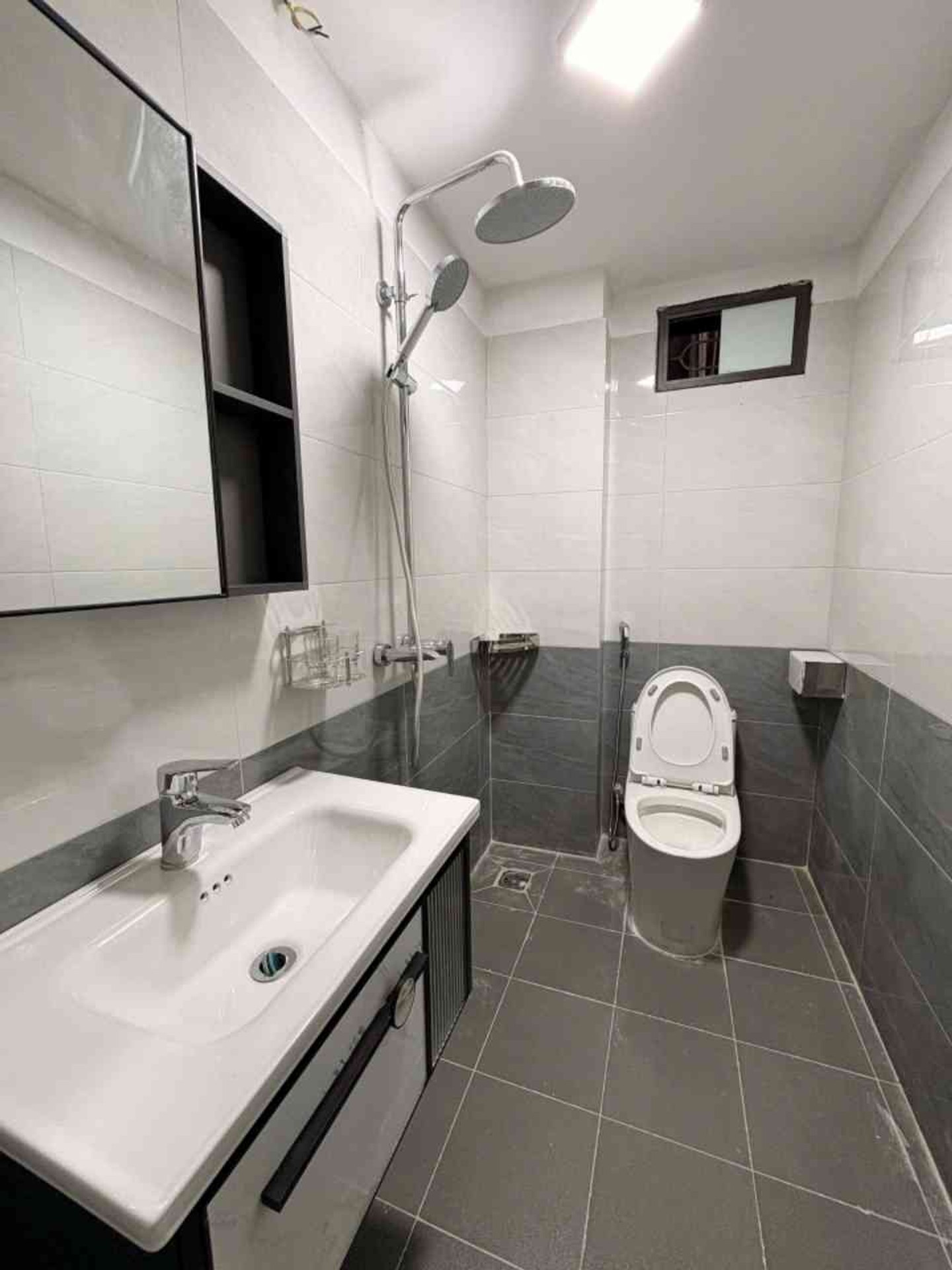 Bán nhà Lĩnh Nam - diện tích 40m2 5 tầng - ô tô ngay nhà - giá 7,98 tỷ