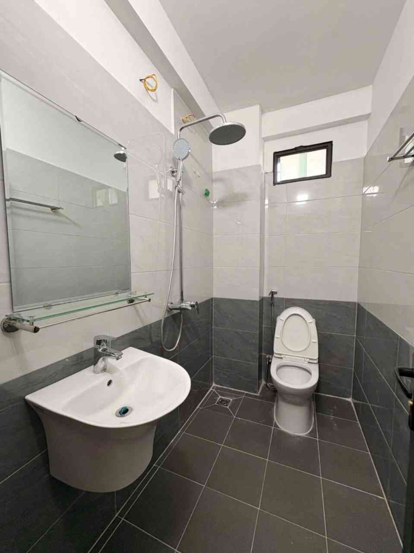 Bán nhà Lĩnh Nam - diện tích 40m2 5 tầng - ô tô ngay nhà - giá 7,98 tỷ