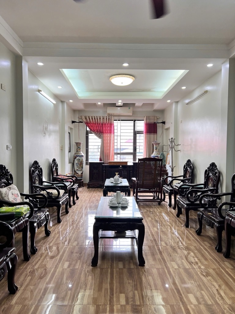 Bán nhà Hoàng Văn Thái - diện tích 70m2 5 tầng - Mặt phố, vỉa hè rộng - giá 38,5 tỷ