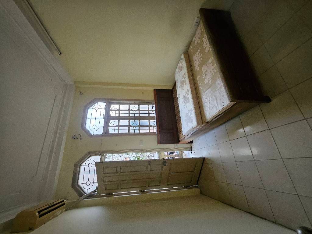 Bán nhà Ngõ 67 - diện tích 32m2 5 tầng - Mặt ngõ thông, dân xây chắc chắn - giá 7,75 tỷ