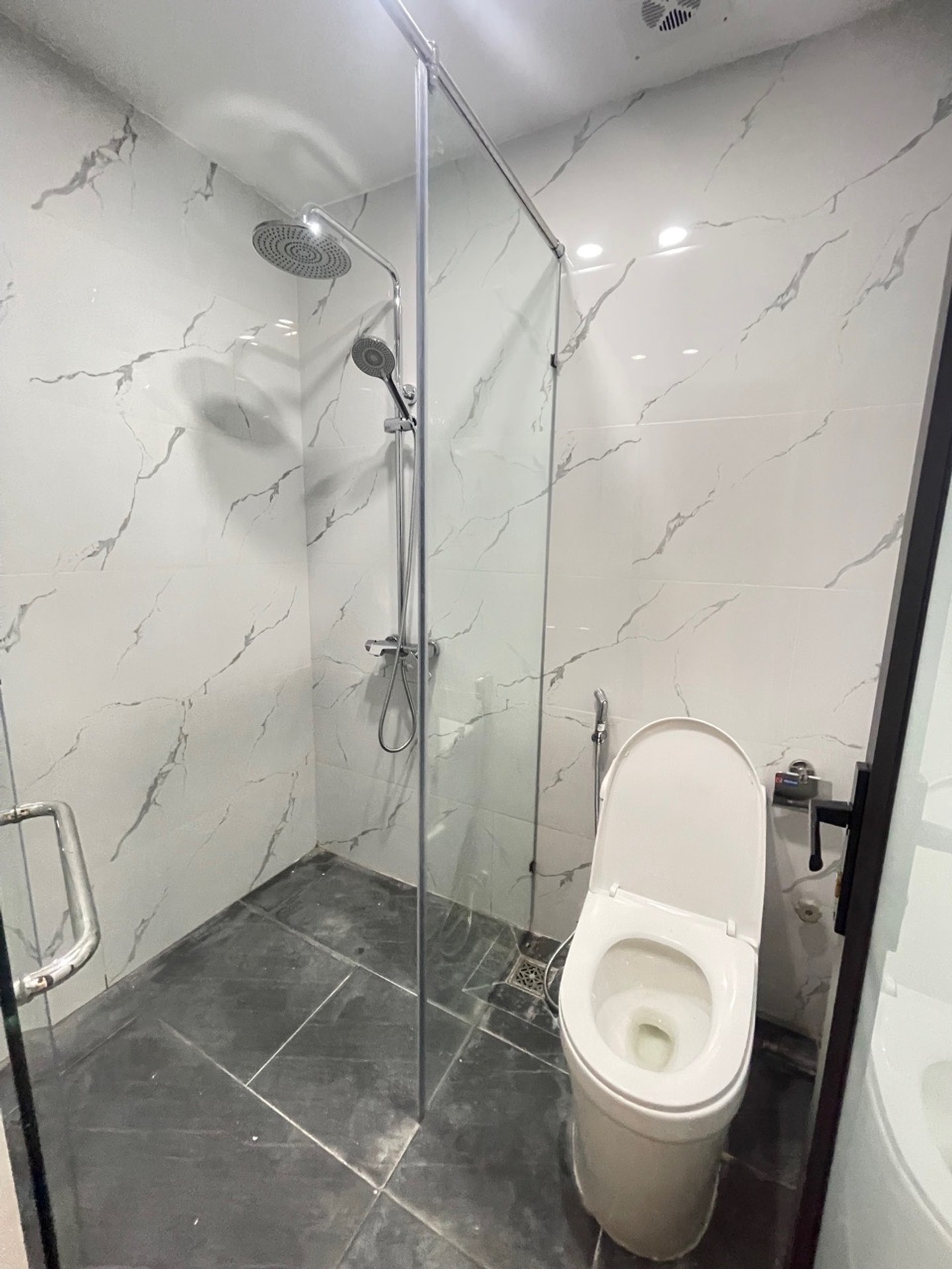 Bán nhà Nam Dư - diện tích 53m2 6 tầng - Nhà mới thang máy - giá 16,5 tỷ