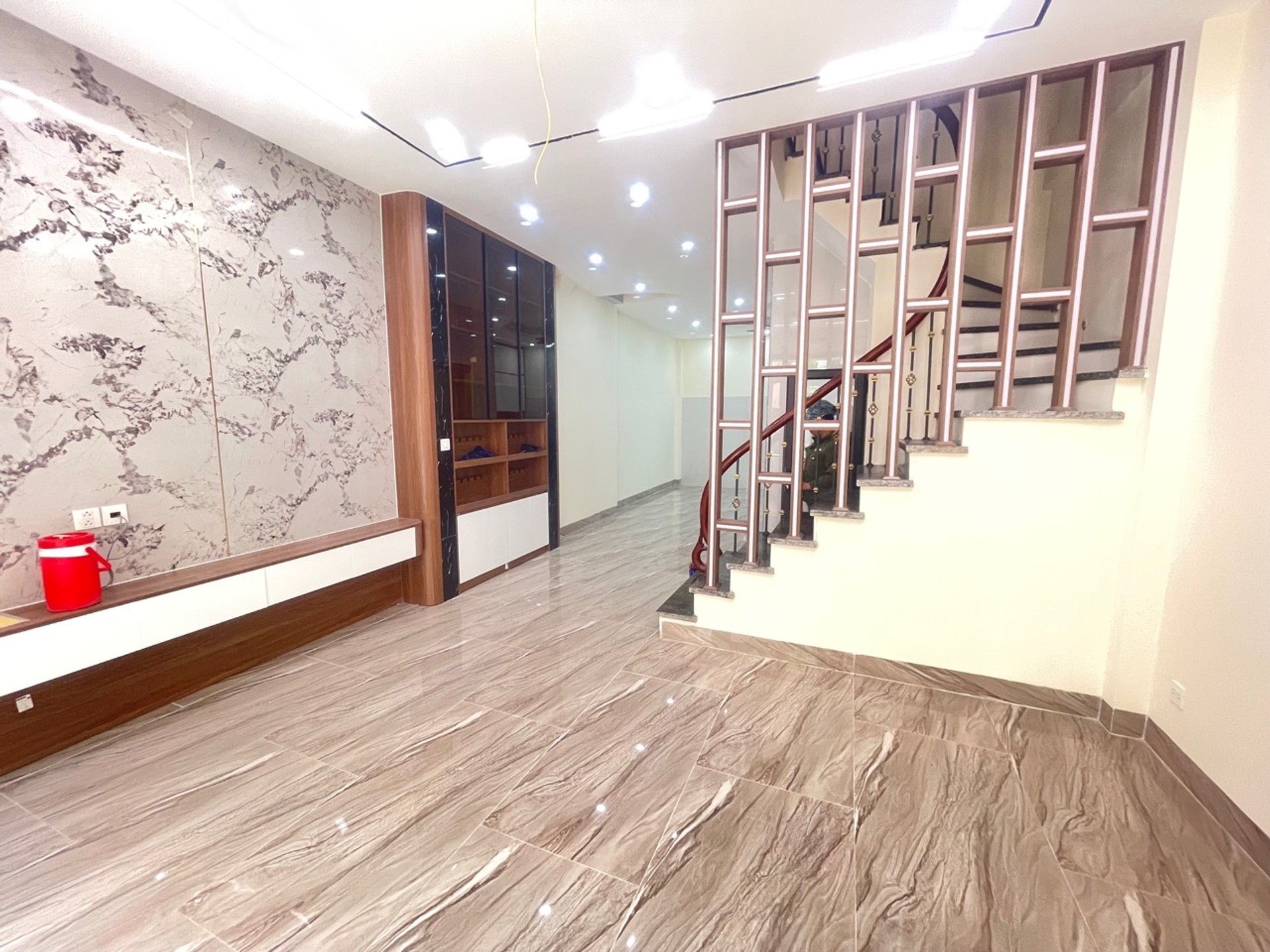 Bán nhà Nam Dư - diện tích 53m2 6 tầng - Nhà mới thang máy - giá 16,5 tỷ