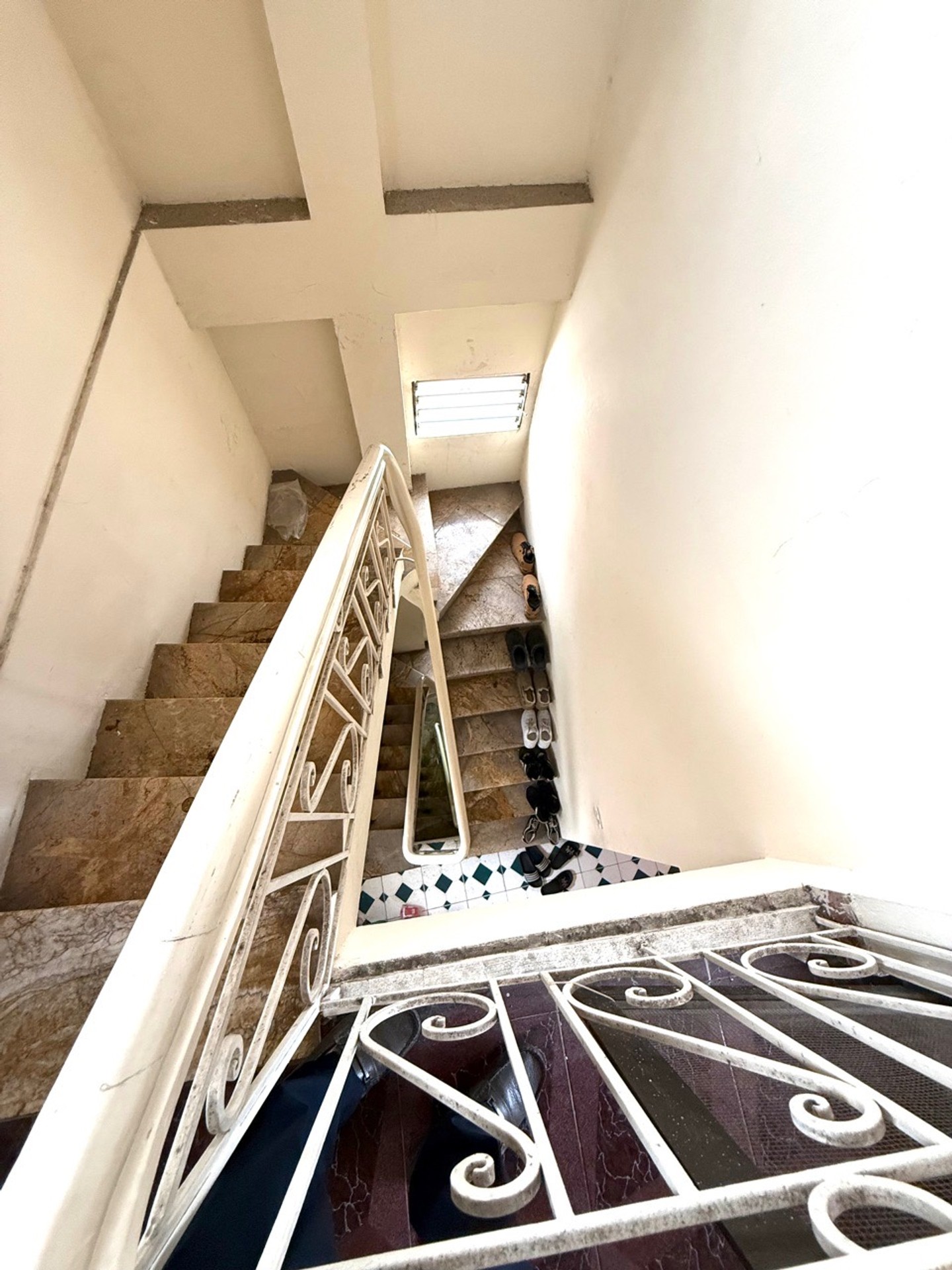 Bán nhà Hồng Mai - diện tích 35m2 4 tầng - Nhà đẹp hiếm có - giá 8,1 tỷ