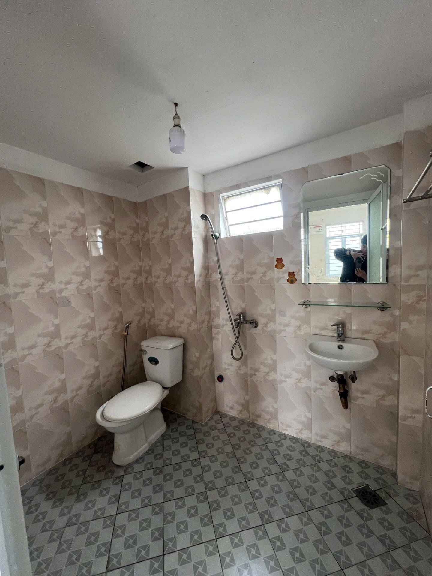 Bán nhà Đê Nguyễn Khoái - diện tích 36m2 4 tầng - Nhà mới sửa lại cực đẹp - giá 7,4 tỷ