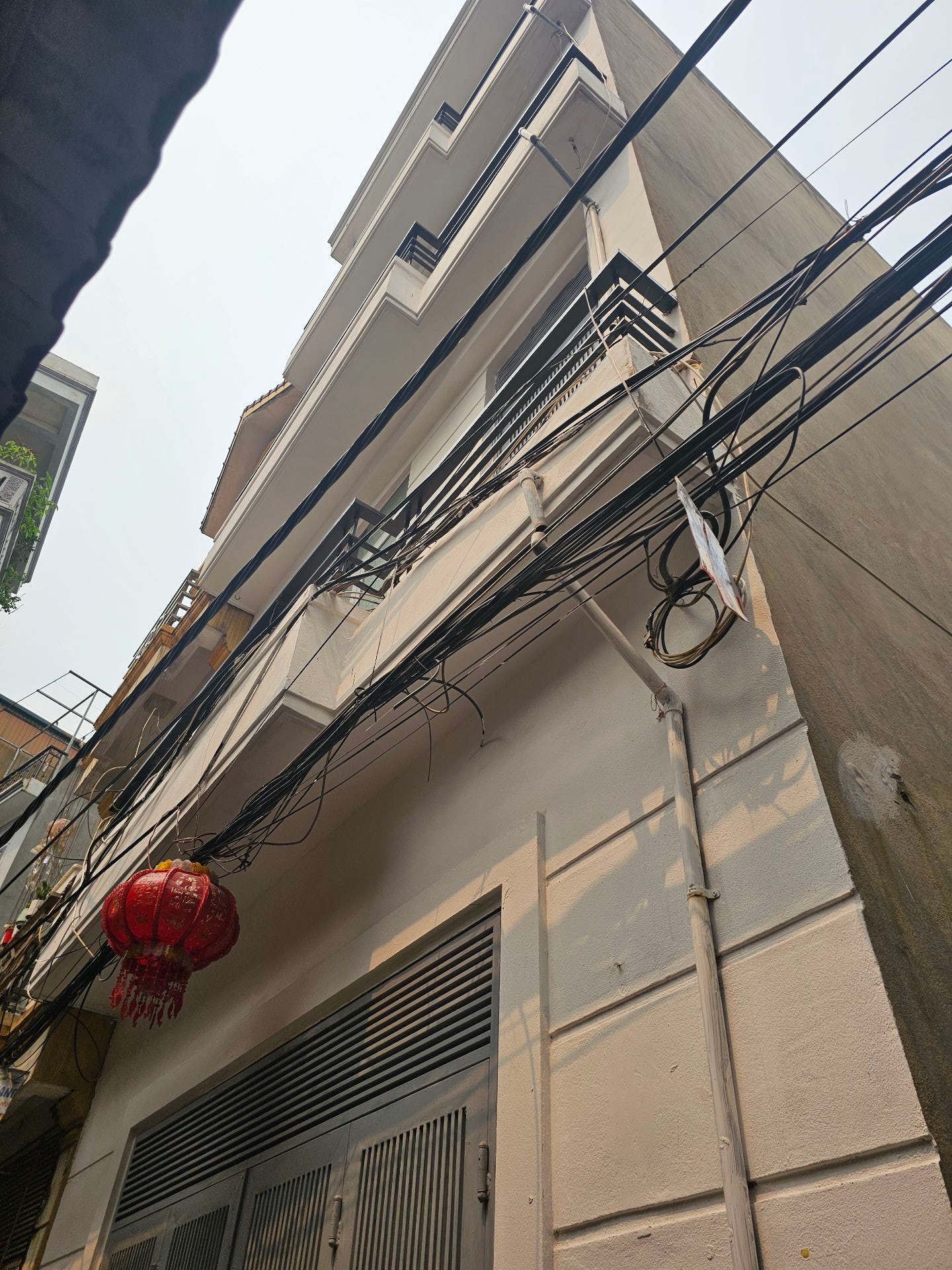 Bán nhà Đê Nguyễn Khoái - diện tích 36m2 4 tầng - Nhà mới sửa lại cực đẹp - giá 7,4 tỷ