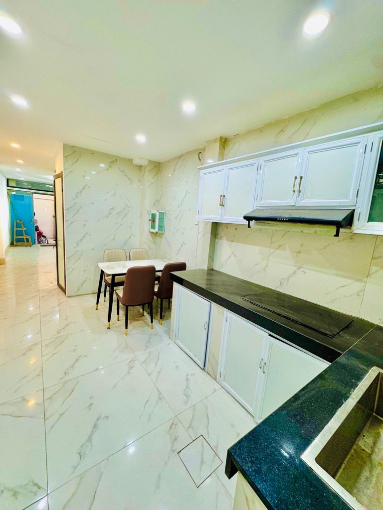 Bán nhà Đại Từ - diện tích 35m2 2 tầng - Mặt ngõ rộng - giá 3 tỷ