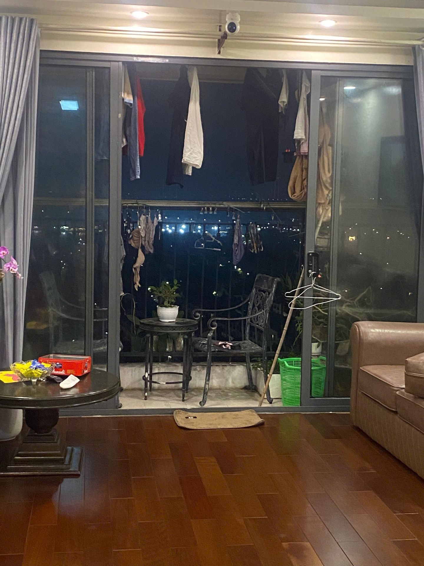 Bán nhà Tam Trinh - diện tích 96m2 1 tầng - Căn hộ 3 phòng ngủ - giá 8,6 tỷ