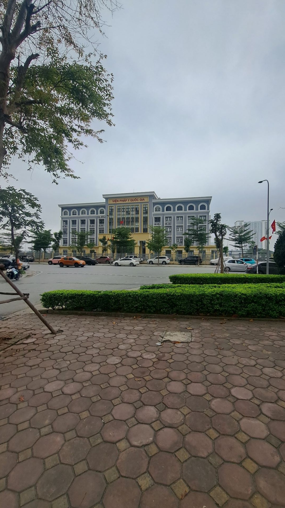 Bán nhà Tam Trinh - diện tích 96m2 1 tầng - Căn hộ 3 phòng ngủ - giá 8,6 tỷ