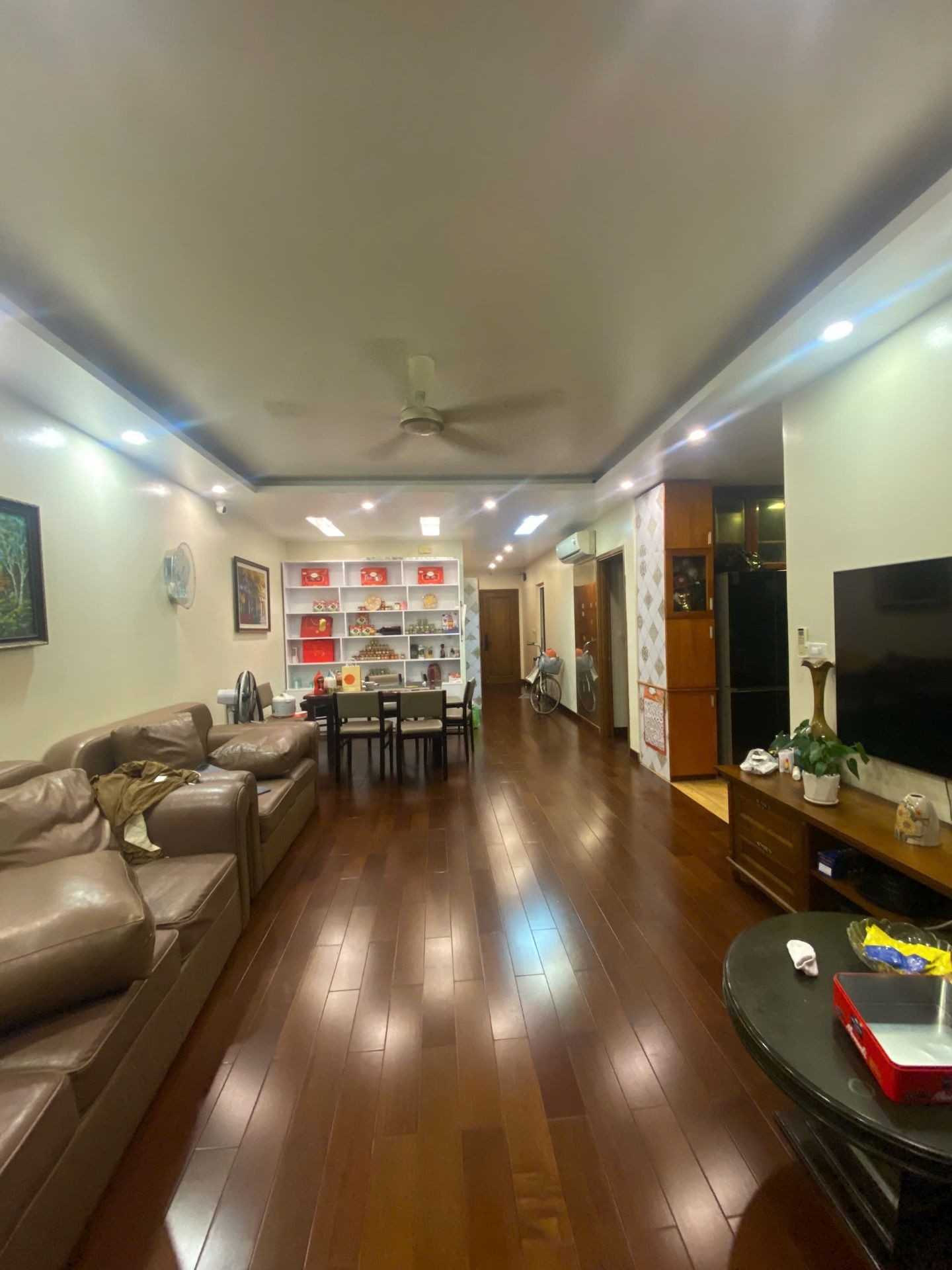 Bán nhà Tam Trinh - diện tích 96m2 1 tầng - Căn hộ 3 phòng ngủ - giá 8,6 tỷ