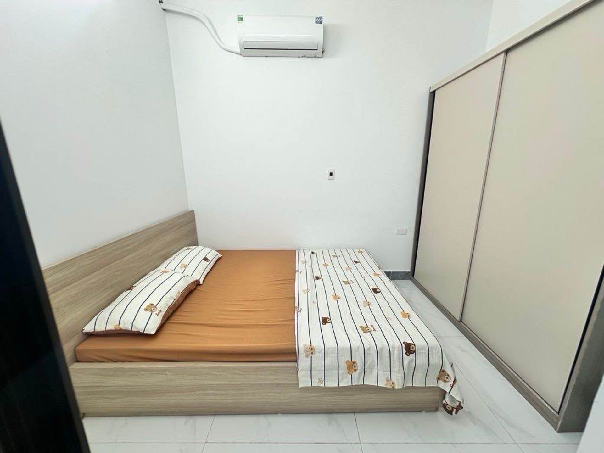 Bán nhà Tân Mai - diện tích 32m2 3 tầng - Nhà đẹp hiếm có - giá 3,86 tỷ