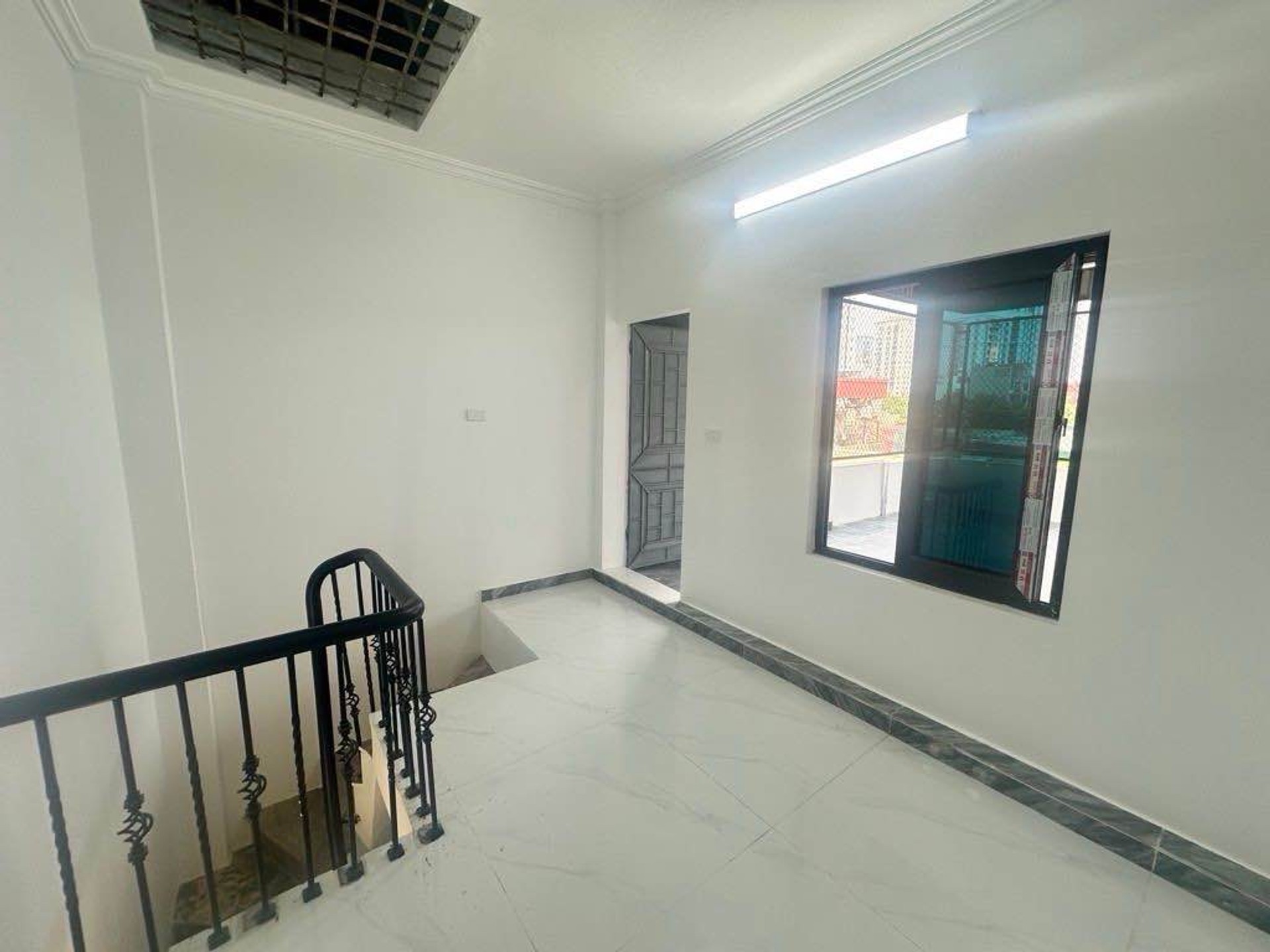 Bán nhà Tân Mai - diện tích 32m2 3 tầng - Nhà đẹp hiếm có - giá 3,86 tỷ