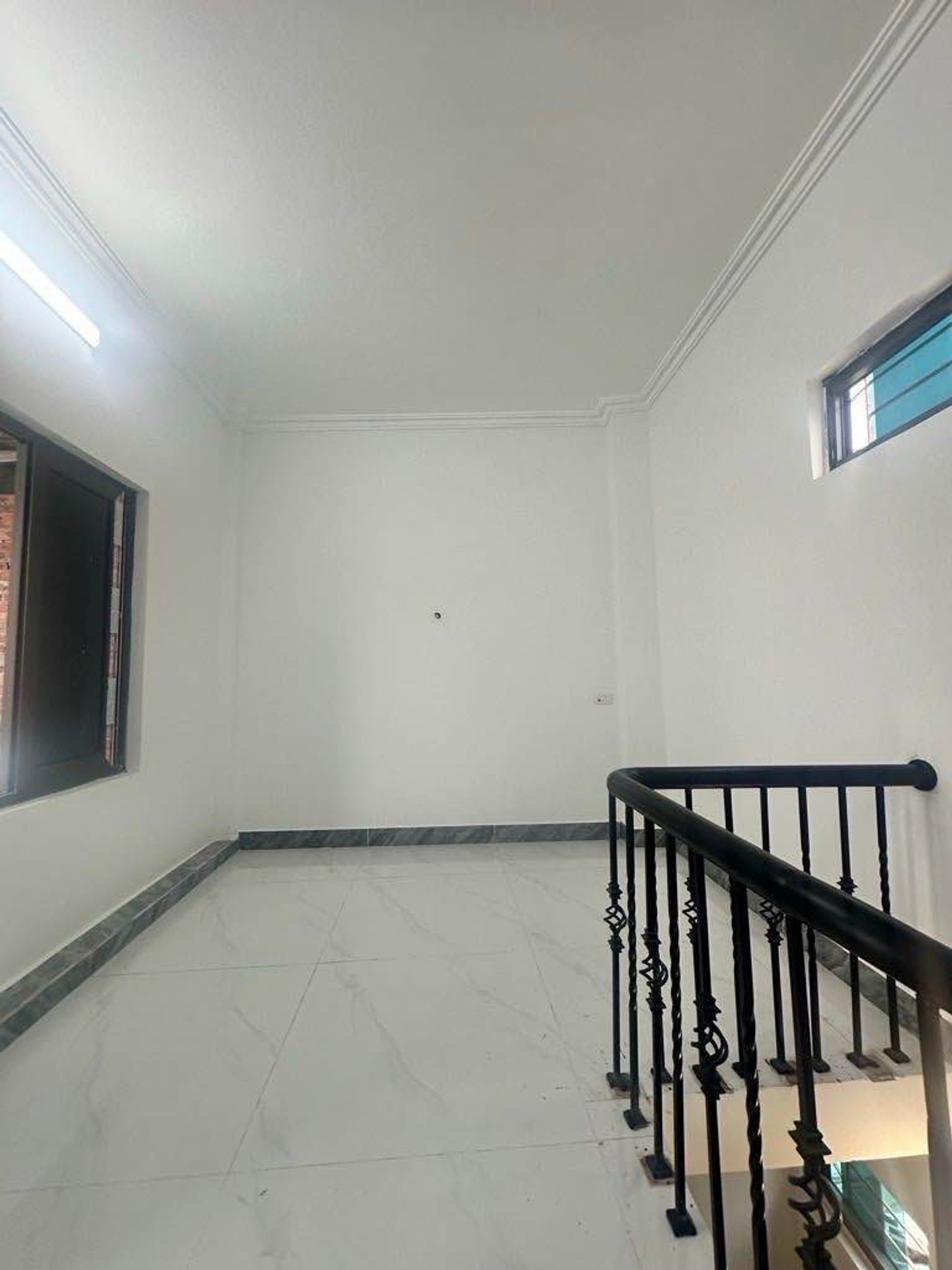 Bán nhà Tân Mai - diện tích 32m2 3 tầng - Nhà đẹp hiếm có - giá 3,86 tỷ