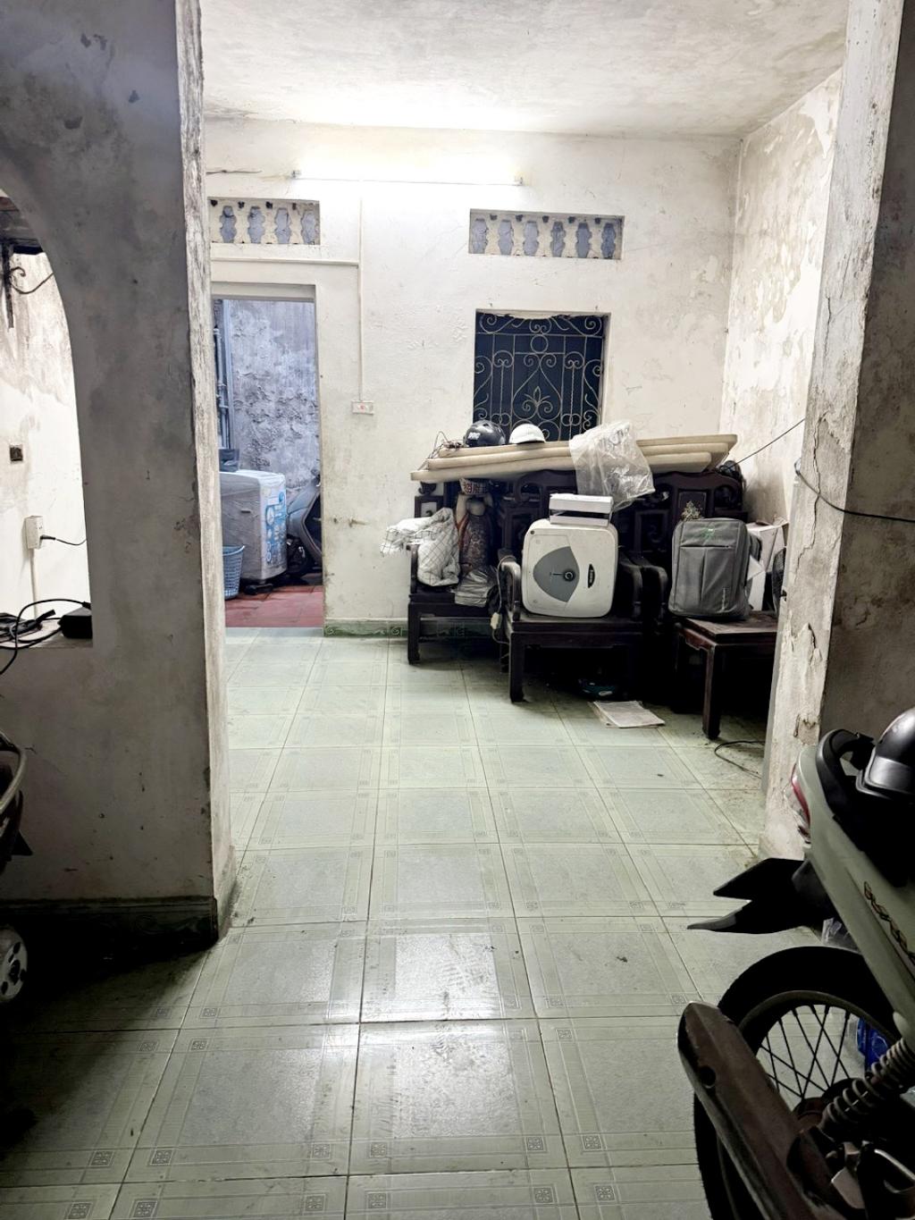 Bán nhà Nguyễn Khoái - diện tích 62m2 1 tầng - Nhà cũ coi như bán đất - giá 7 tỷ