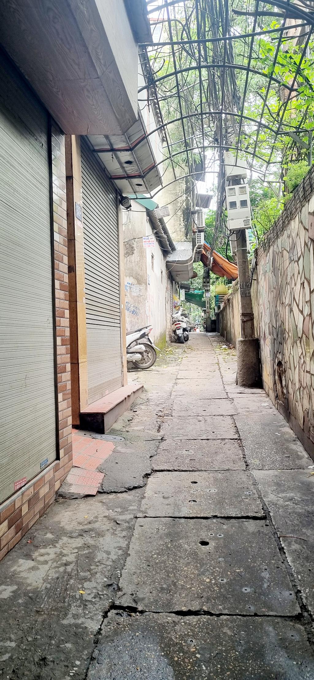 Bán nhà Nguyễn Khoái - diện tích 62m2 1 tầng - Nhà cũ coi như bán đất - giá 7 tỷ