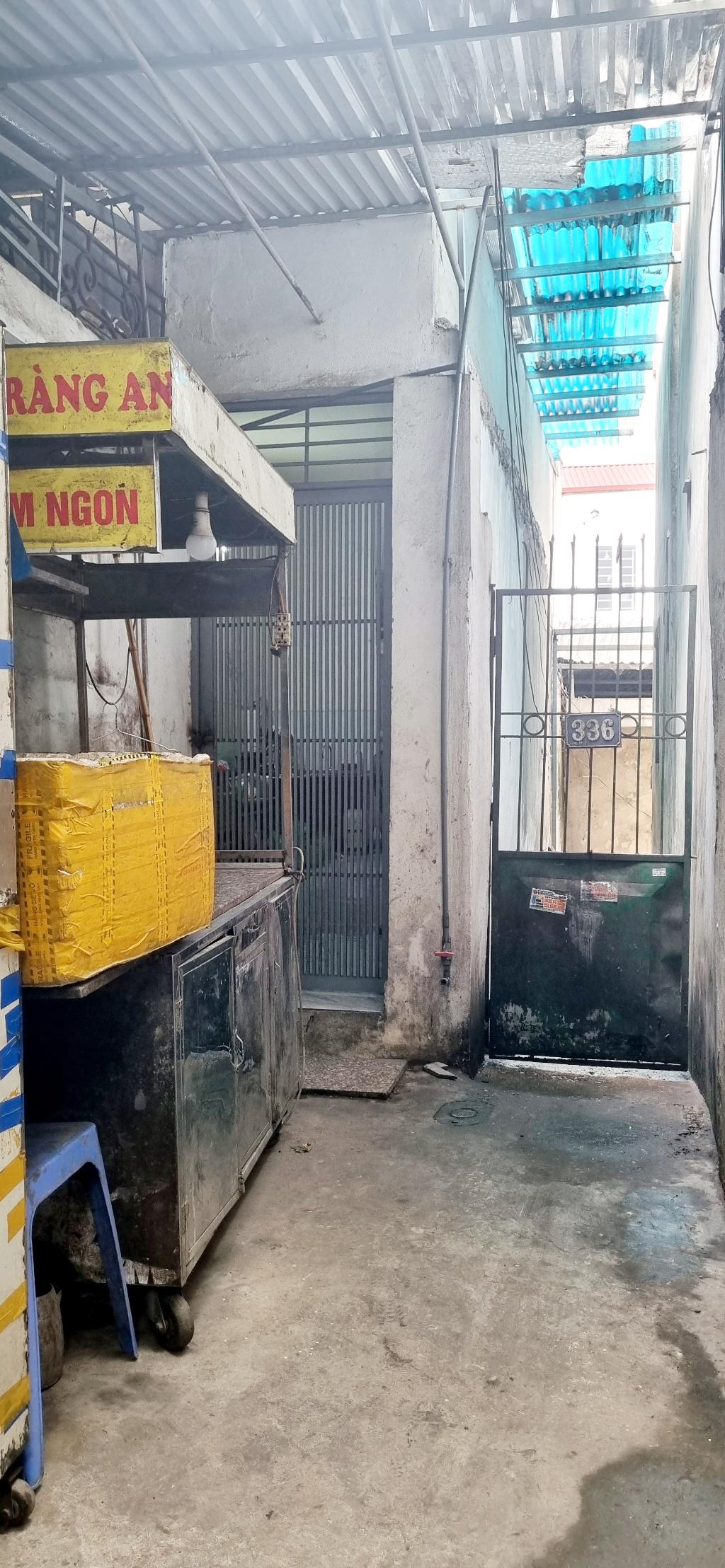 Bán nhà Nguyễn Khoái - diện tích 62m2 1 tầng - Nhà cũ coi như bán đất - giá 7 tỷ
