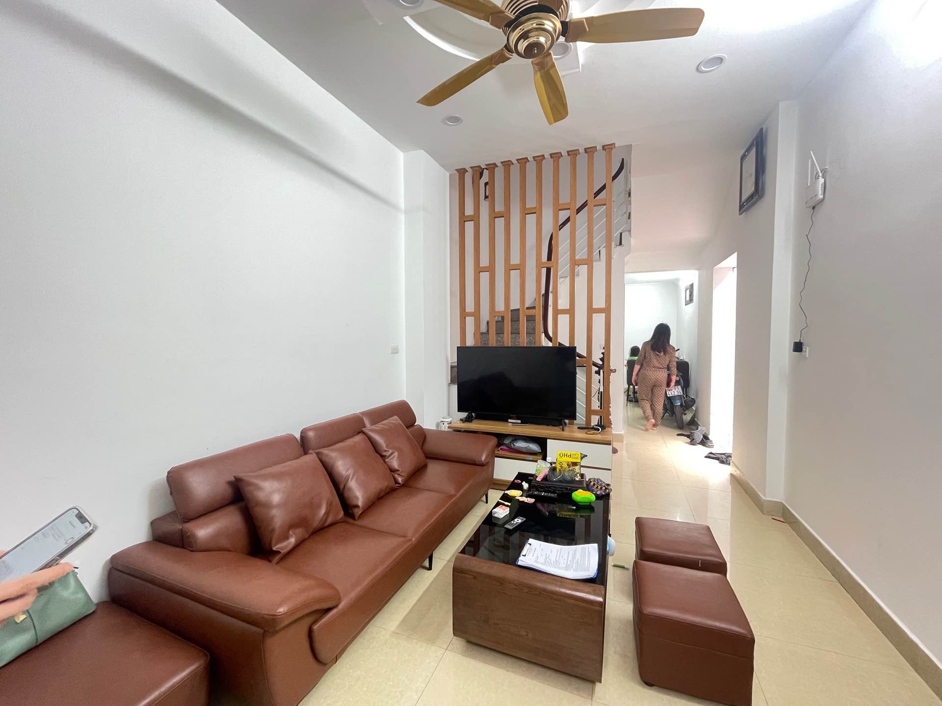 Bán nhà Định Công Thượng - diện tích 32m2 3 tầng - Lô góc 2 thoáng - giá 2,98 tỷ