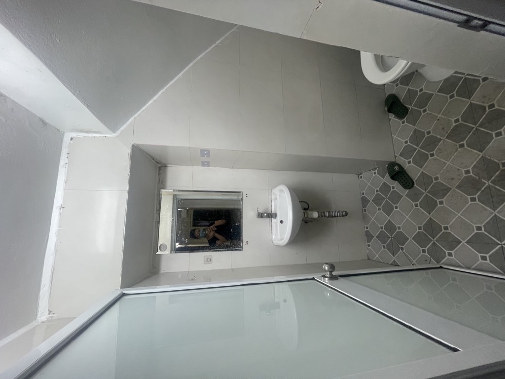 Bán nhà Bùi Ngọc Dương - diện tích 75m2 1 tầng - Nhà tập thể tầng 1, sổ 33m sử dụng thực tế 42m - giá 4,7 tỷ