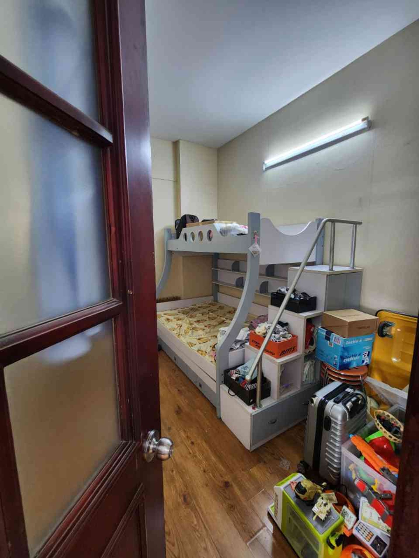 Bán nhà Ngọc Hồi - diện tích 68m2 2 tầng - Căn hộ tặng full nội thất - giá 4,5 tỷ