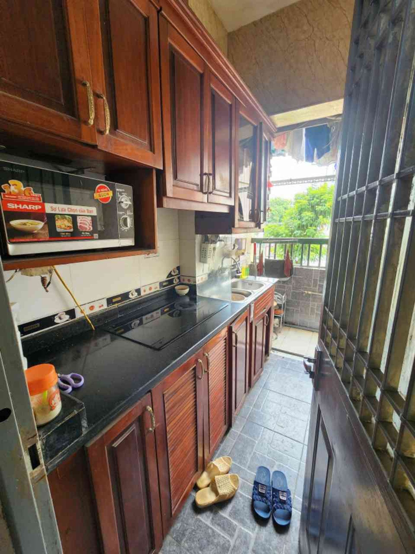 Bán nhà Ngọc Hồi - diện tích 68m2 2 tầng - Căn hộ tặng full nội thất - giá 4,5 tỷ