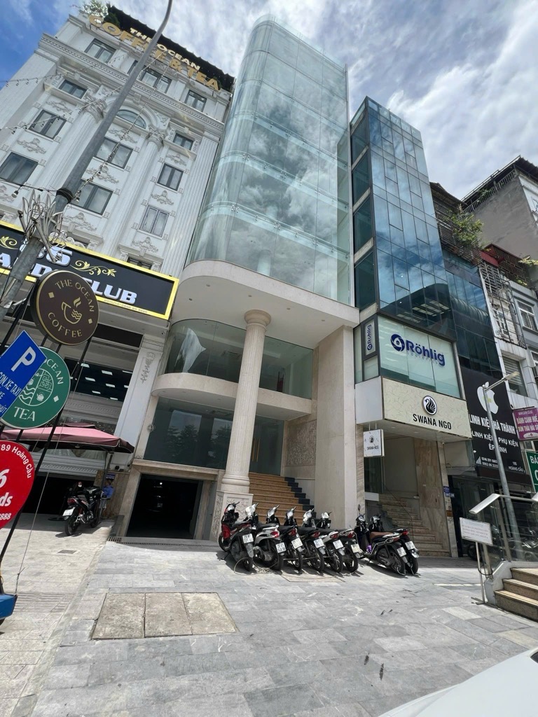 Bán nhà Hoàng Cầu - diện tích 172m2 11 tầng - Toà nhà văn phòng VIP nhất Hoàng Cầu - giá 150 tỷ