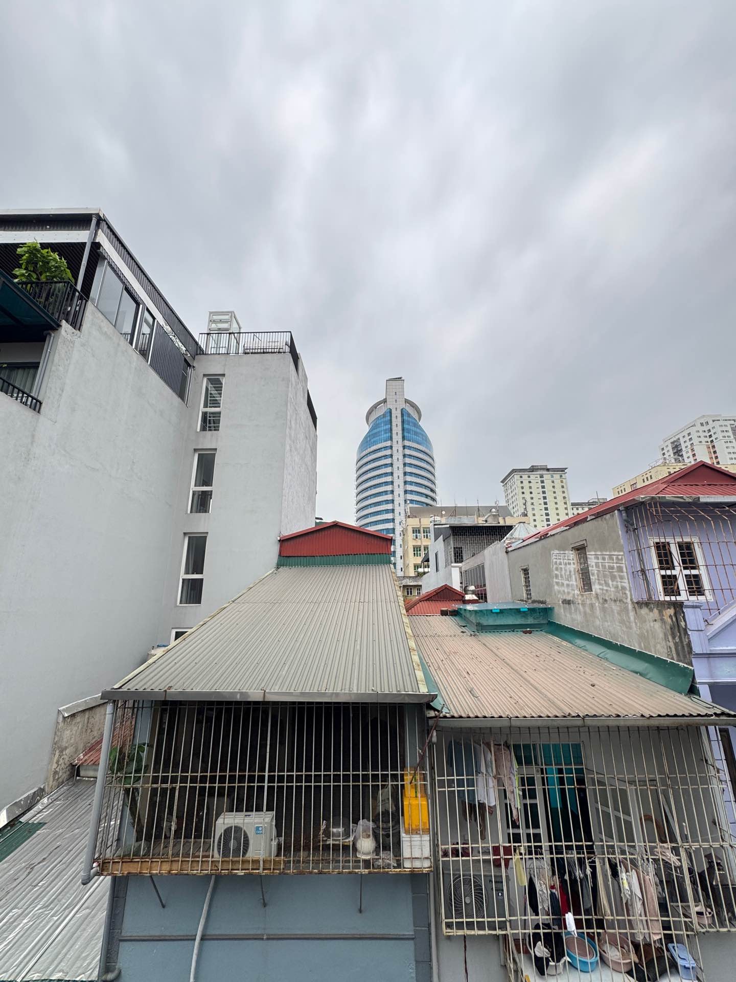 Bán nhà Huỳnh Thúc Kháng - diện tích 48m2 6 tầng - 2 mặt thoáng - giá 39,3 tỷ