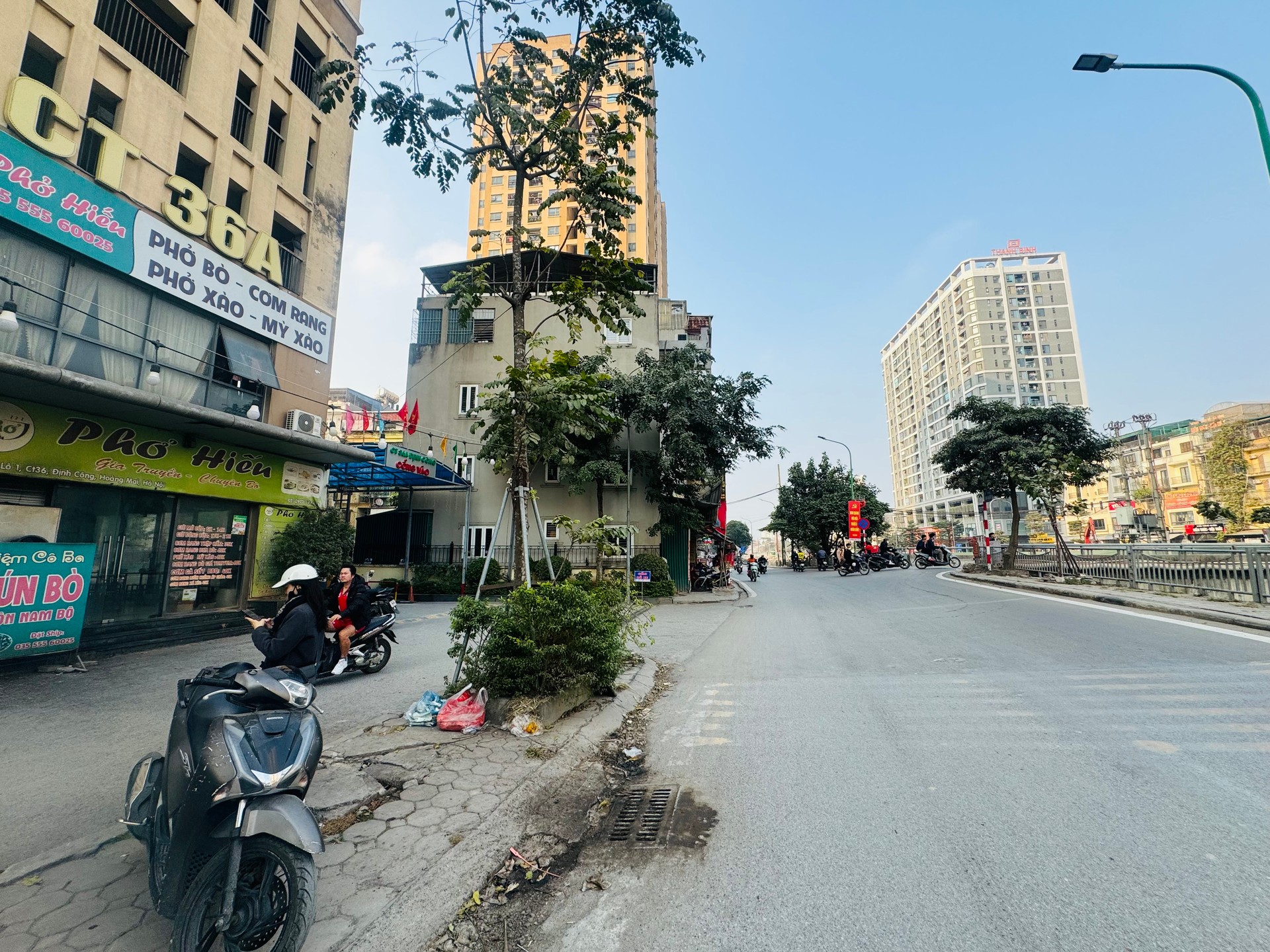 Bán nhà Trịnh Đình Cửu - diện tích 58m2 7 tầng - Căn hộ đẹp, đầy đủ tiện nghi - giá 5,6 tỷ