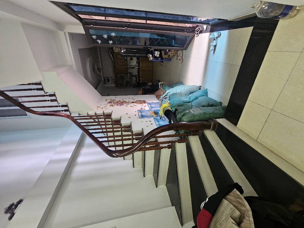 Bán nhà Tam Trinh - diện tích 43m2 4 tầng - Ô tô tránh - giá 8,9 tỷ