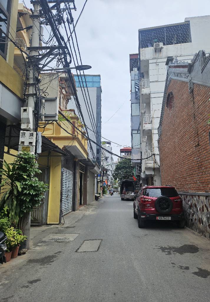Bán nhà Tam Trinh - diện tích 43m2 4 tầng - Ô tô tránh - giá 8,9 tỷ