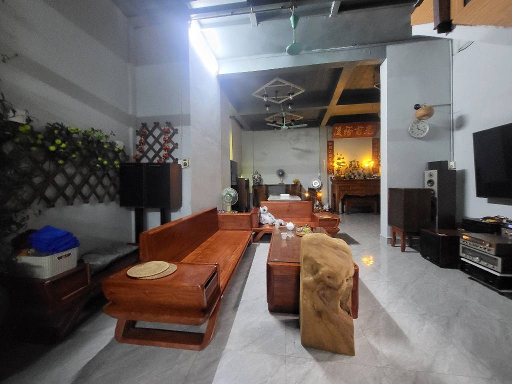 Bán nhà Văn Chương - diện tích 140m2 3 tầng - Mặt phố kinh doanh - giá 43,2 tỷ