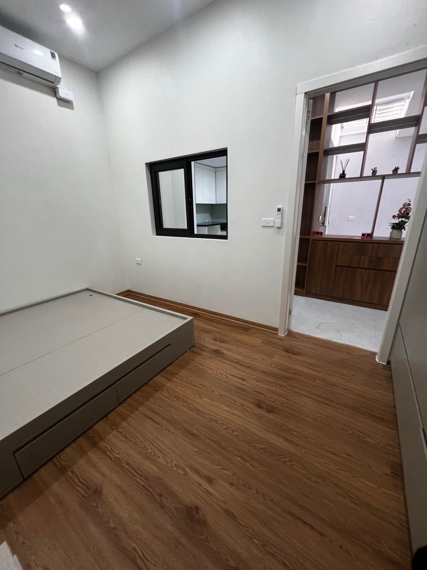 Bán nhà Lò Đúc - diện tích 70m2 1 tầng - Nhà sửa mới đẹp ở luôn - giá 6,1 tỷ