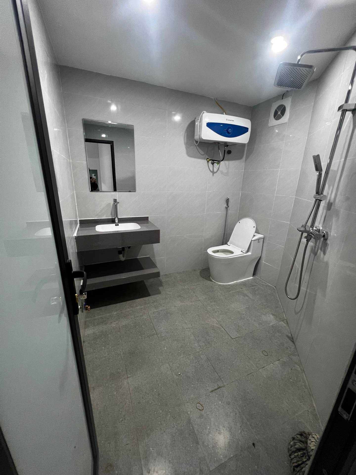 Bán nhà Lò Đúc - diện tích 70m2 1 tầng - Nhà sửa mới đẹp ở luôn - giá 6,1 tỷ