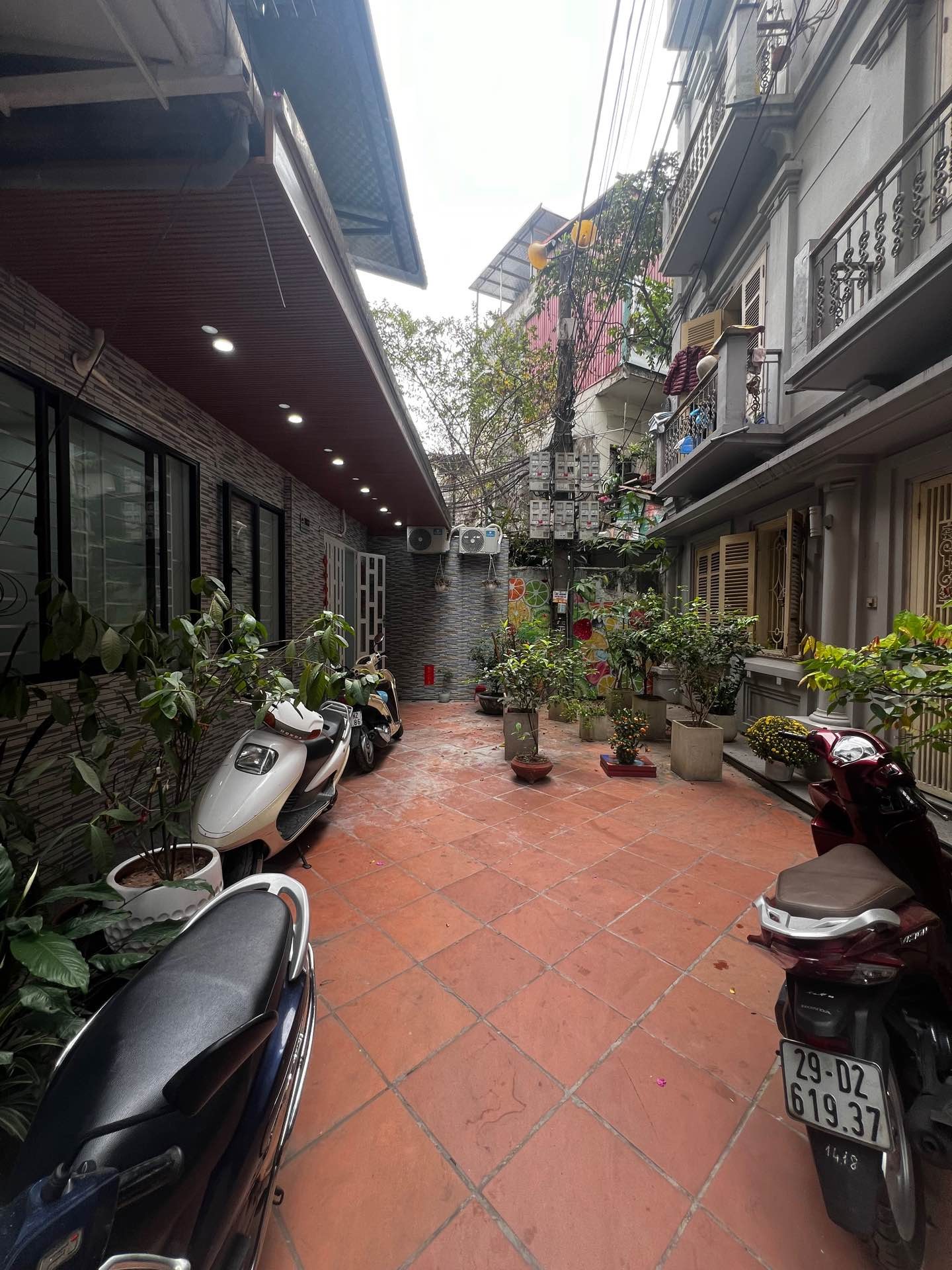 Bán nhà Lò Đúc - diện tích 70m2 1 tầng - Nhà sửa mới đẹp ở luôn - giá 6,1 tỷ