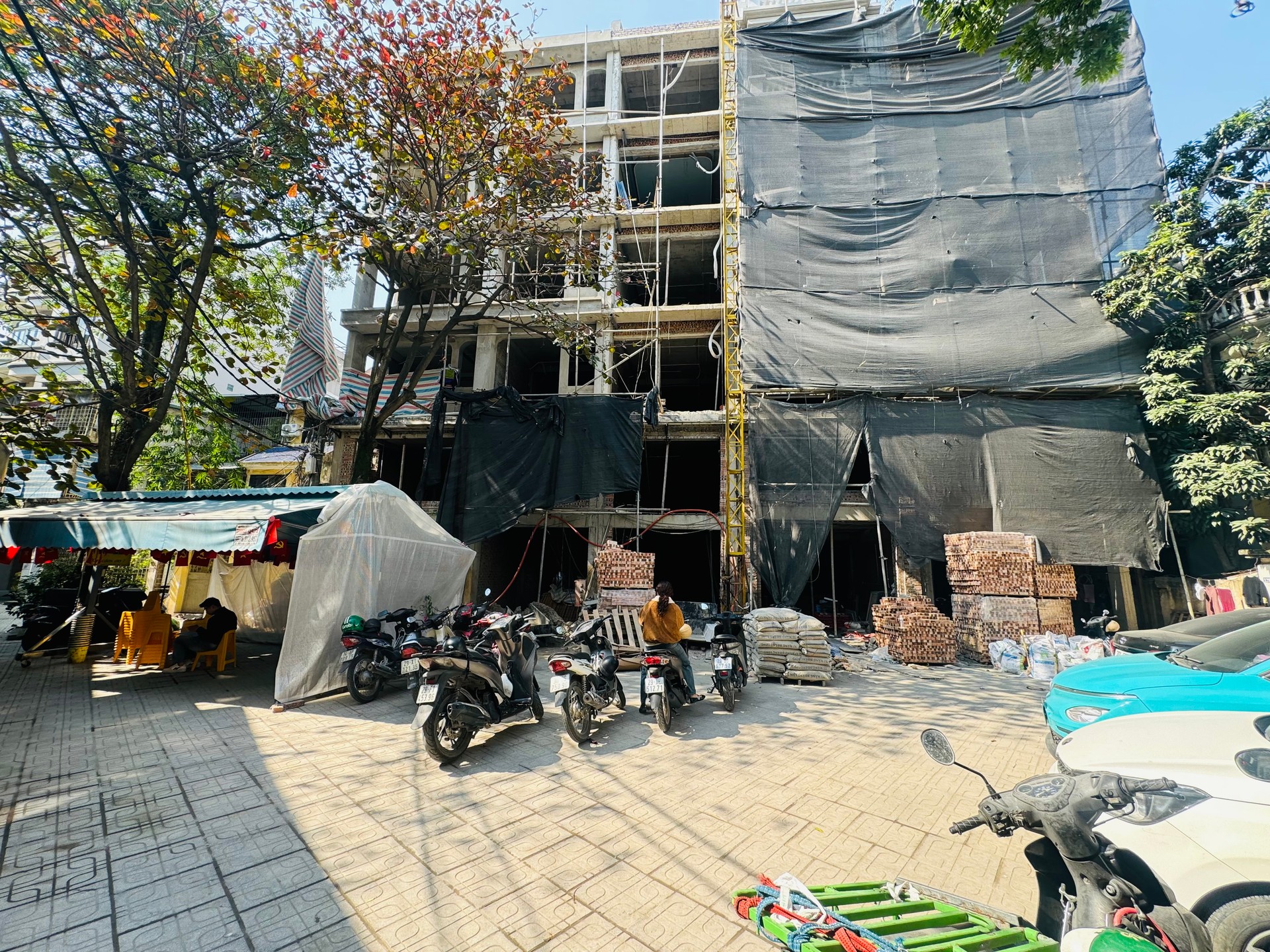 Bán nhà Ngõ 4 ô tô trở lên - diện tích 102.9m2 8 tầng - Lô góc 3 mặt thoáng - giá 40,6 tỷ