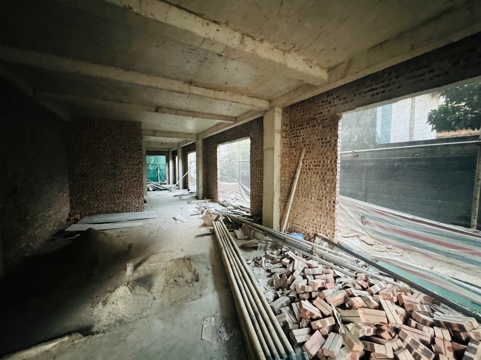 Bán nhà Ngõ 4 ô tô trở lên - diện tích 102.9m2 8 tầng - Lô góc 3 mặt thoáng - giá 40,6 tỷ