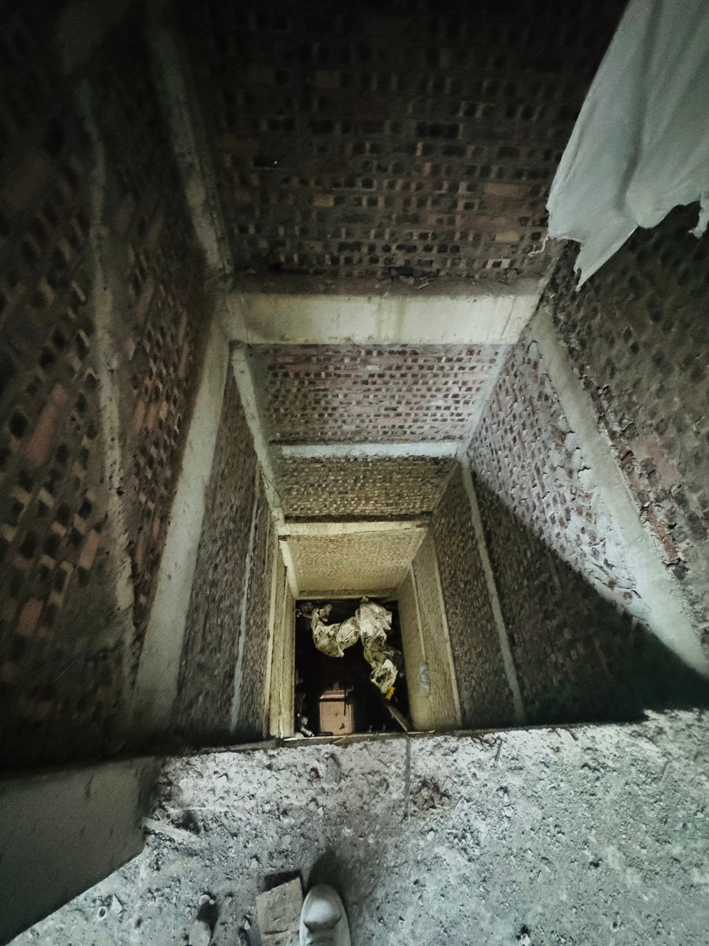 Bán nhà Ngõ 4 ô tô trở lên - diện tích 102.9m2 8 tầng - Lô góc 3 mặt thoáng - giá 40,6 tỷ