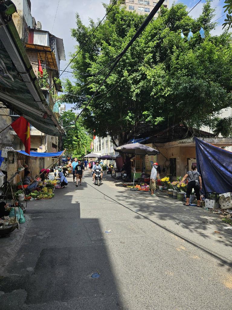 Bán nhà Trường Chinh - diện tích 1142m2 1 tầng - lô góc 2 mặt ngõ ô tô - giá 140 tỷ