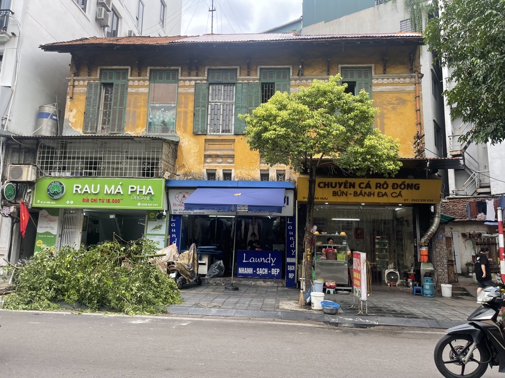 Bán nhà Lê Văn Hưu - diện tích 24m2 2 tầng - Nhà ngay Vị Trí Ngã 5 Phan Chu Trinh - Lê Văn Hưu - Lò Đúc - Hàn Thuyên - giá 12,2 tỷ