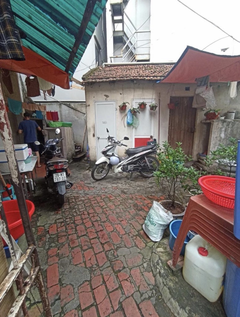 Bán nhà Lê Văn Hưu - diện tích 24m2 2 tầng - Nhà ngay Vị Trí Ngã 5 Phan Chu Trinh - Lê Văn Hưu - Lò Đúc - Hàn Thuyên - giá 12,2 tỷ