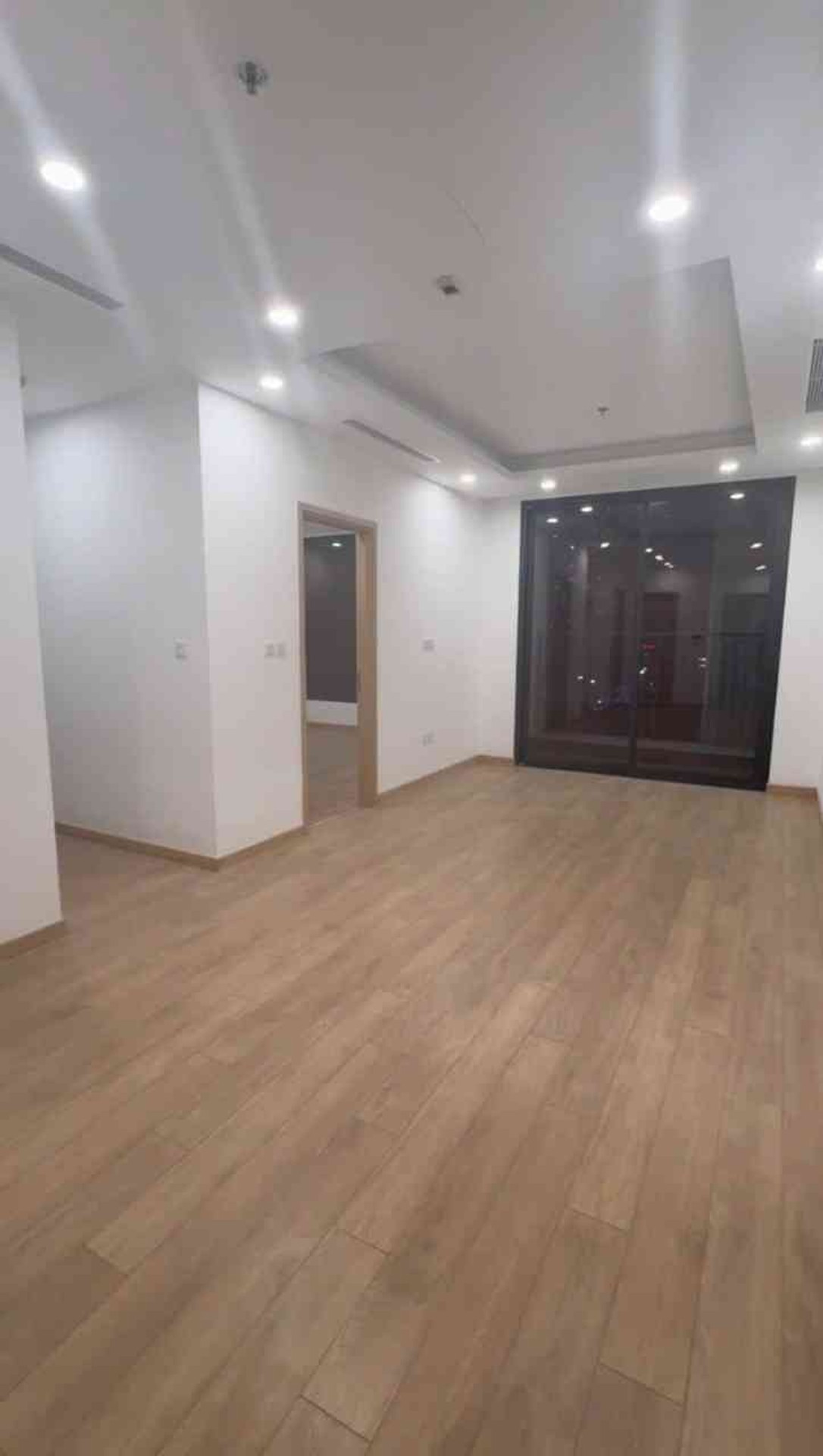 Bán nhà Minh Khai - diện tích 73m2 5 tầng - Nhà thiết kế 2 ngủ, 2 vs - giá 9,8 tỷ