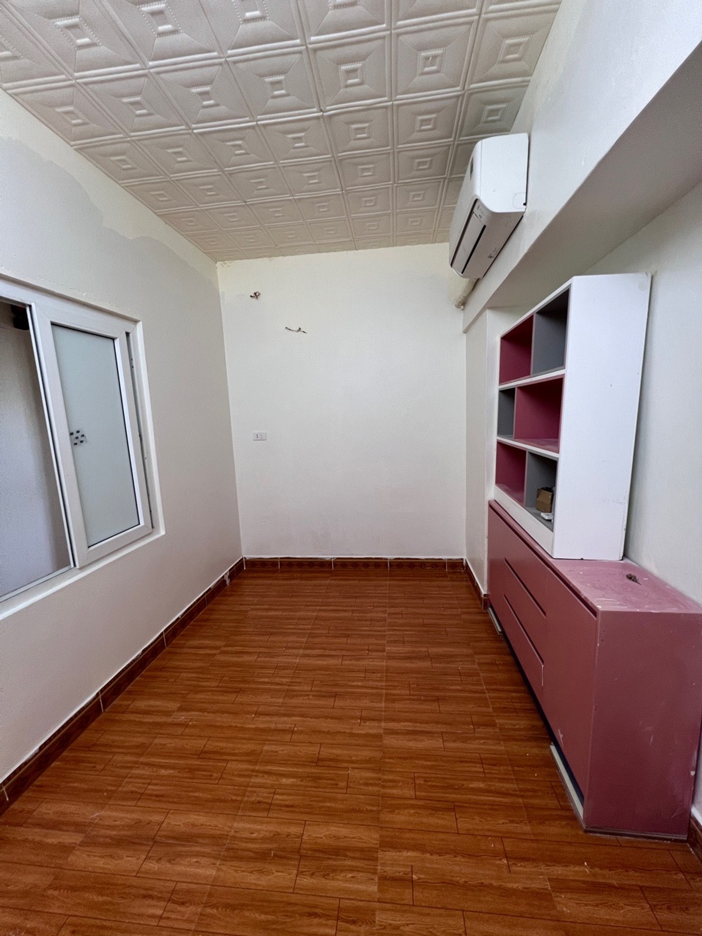 Bán nhà Nguyễn Chí Thanh - diện tích 65m2 1 tầng - Ô tô đỗ chân cầu thang - giá 5,2 tỷ