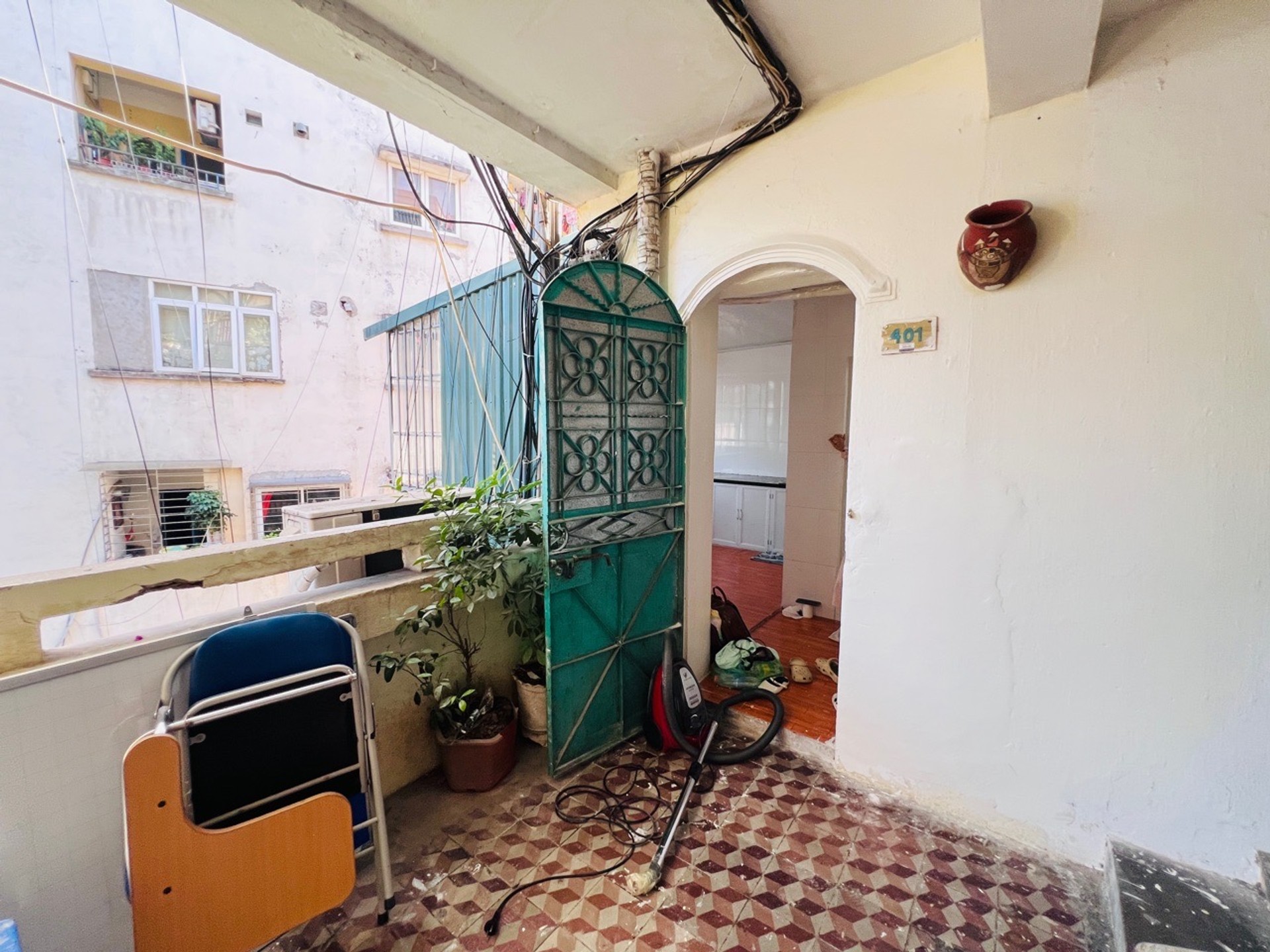 Bán nhà Nguyễn Chí Thanh - diện tích 65m2 1 tầng - Ô tô đỗ chân cầu thang - giá 5,2 tỷ