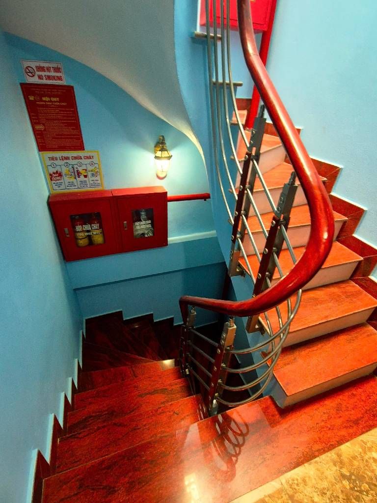 Bán nhà Cự Lộc - diện tích 69m2 9 tầng - Lô góc 2 mặt thoáng - giá 27,6 tỷ