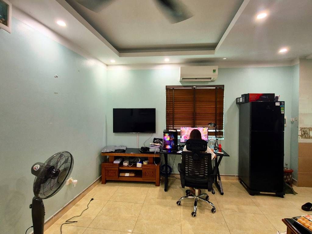 Bán nhà Cự Lộc - diện tích 69m2 9 tầng - Lô góc 2 mặt thoáng - giá 27,6 tỷ