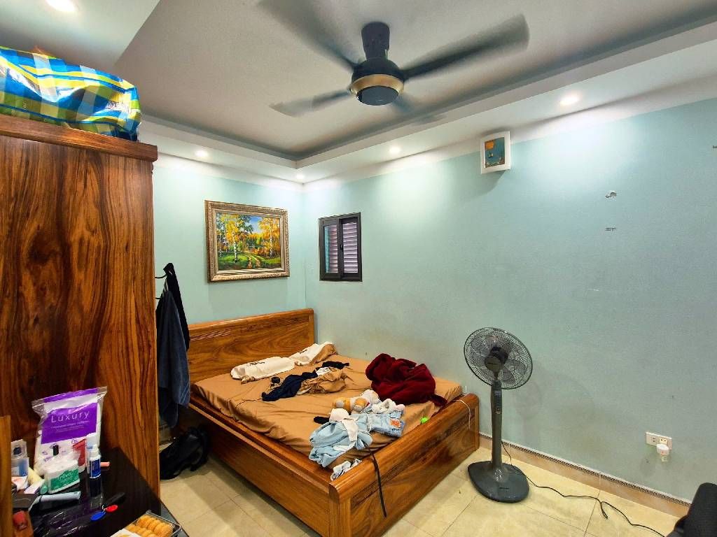 Bán nhà Cự Lộc - diện tích 69m2 9 tầng - Lô góc 2 mặt thoáng - giá 27,6 tỷ