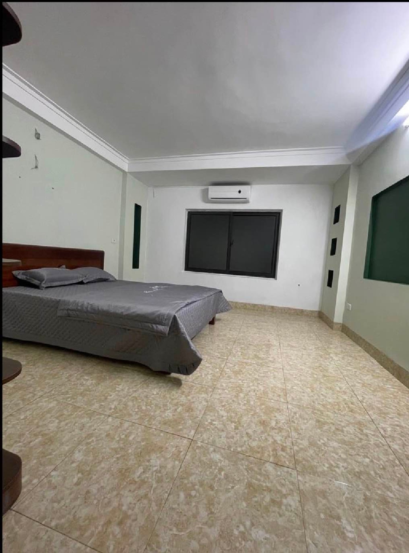 Bán nhà Đông Thiên - diện tích 54m2 5 tầng - ô tô gần - giá 6,6 tỷ