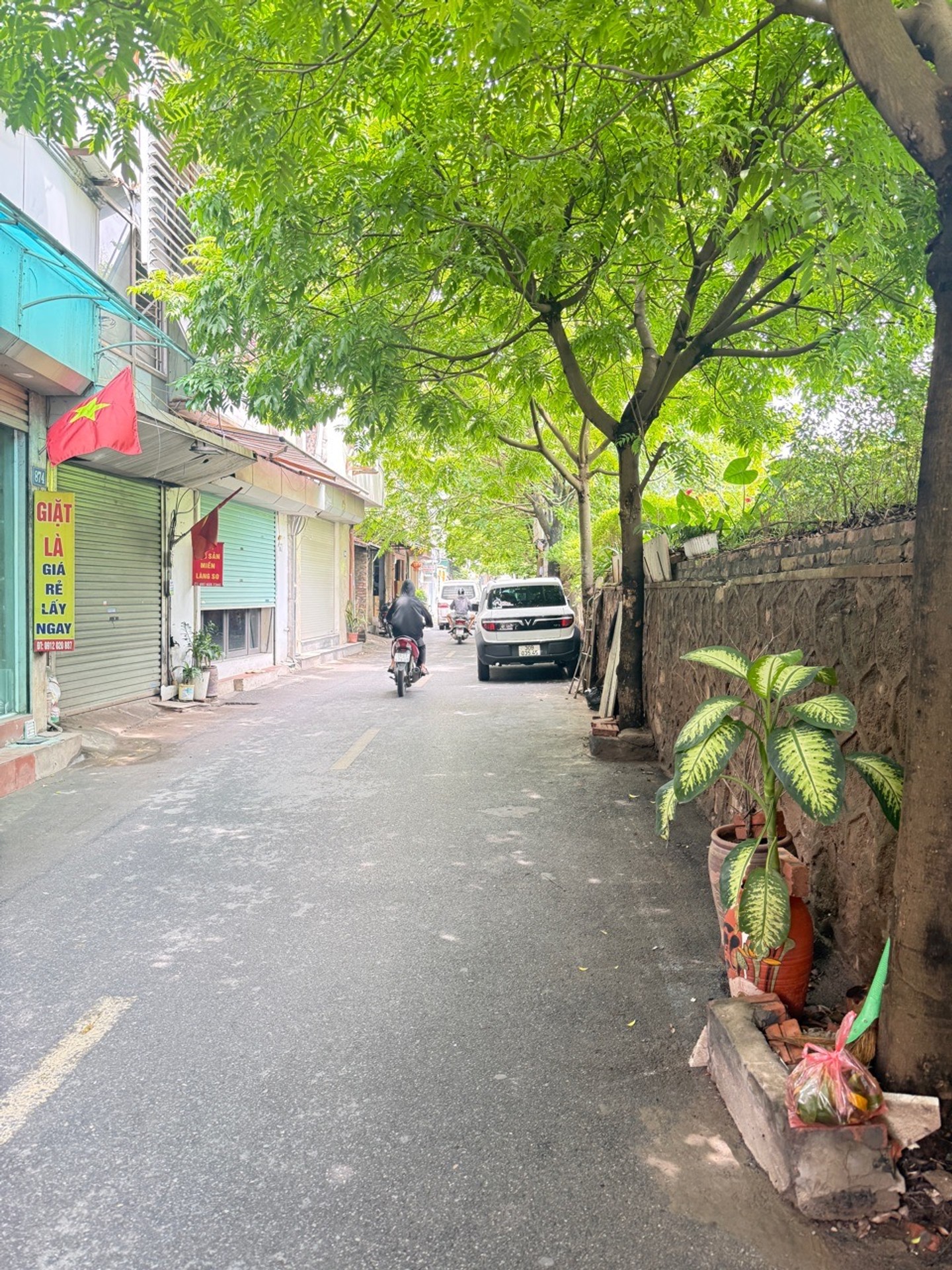 Bán nhà Đê Nguyễn Khoái - diện tích 78m2 1 tầng - Cực hiếm - giá 20,9 tỷ