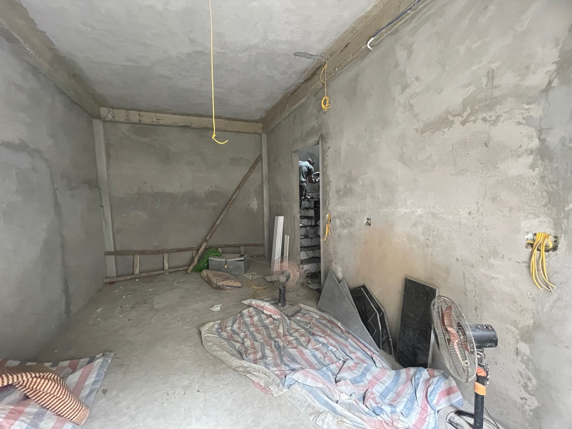 Bán nhà Kim Ngưu - diện tích 30m2 5 tầng - thang máy - giá 9,6 tỷ