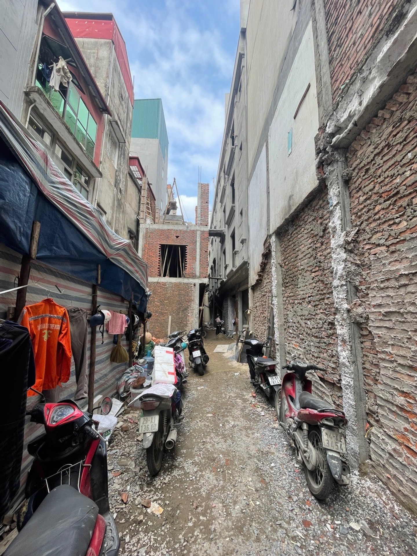 Bán nhà Kim Ngưu - diện tích 30m2 5 tầng - thang máy - giá 9,6 tỷ