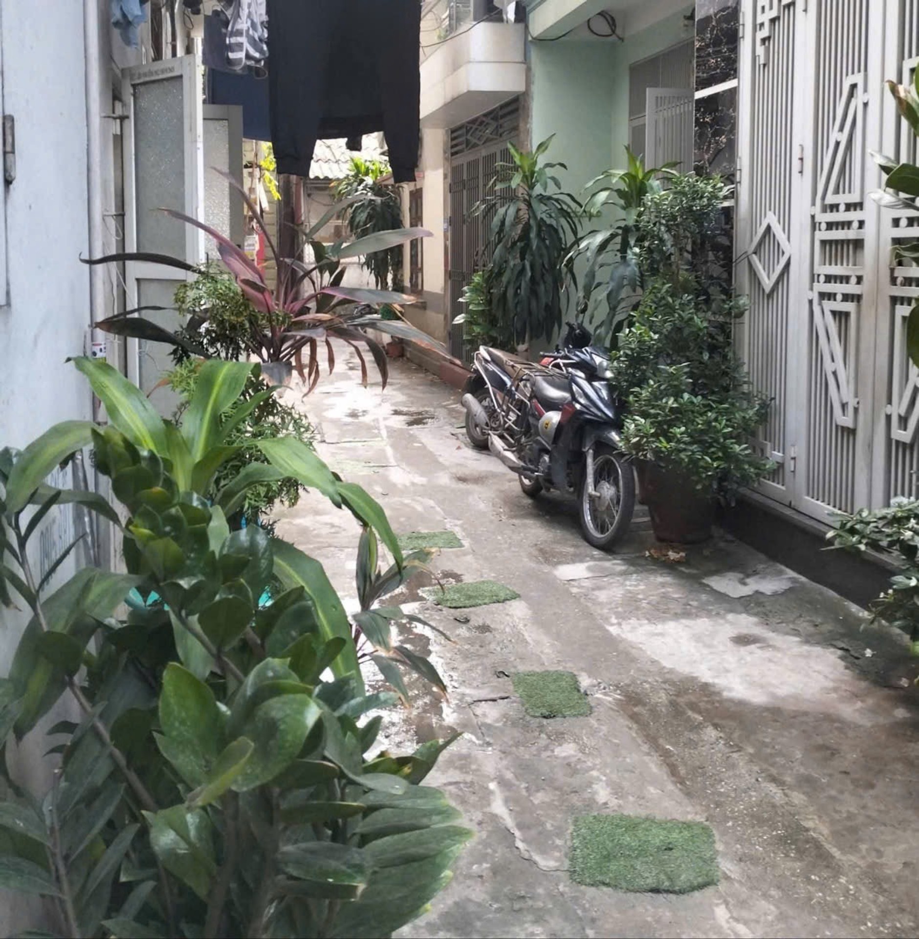 Bán nhà Ngọc Hồi - diện tích 47m2 3 tầng - Ngõ to như phố, vỉa hè kinh doanh - giá 13 tỷ